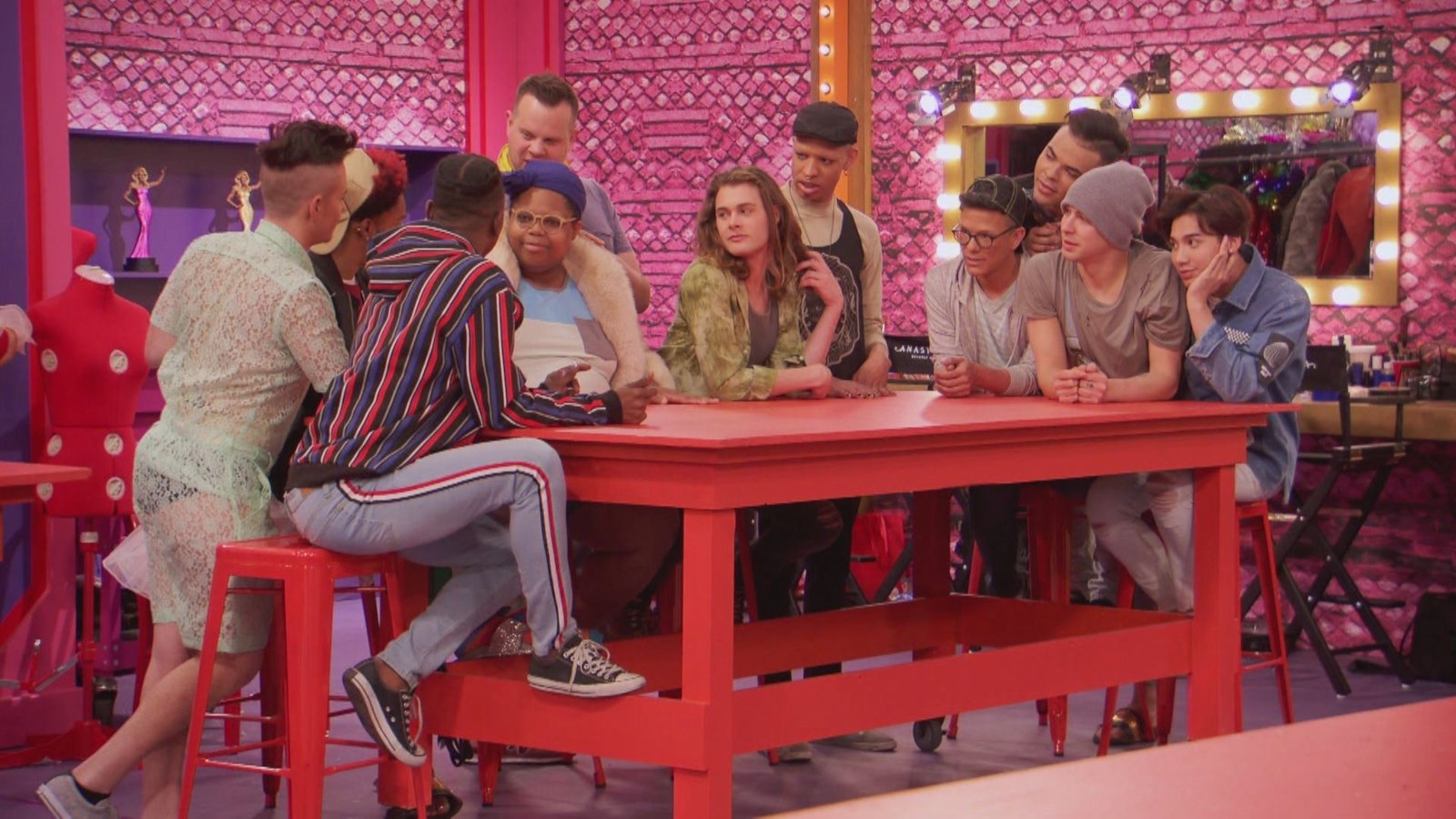 RuPaul's Drag Race 2019  [S11E05] - Monster Ball