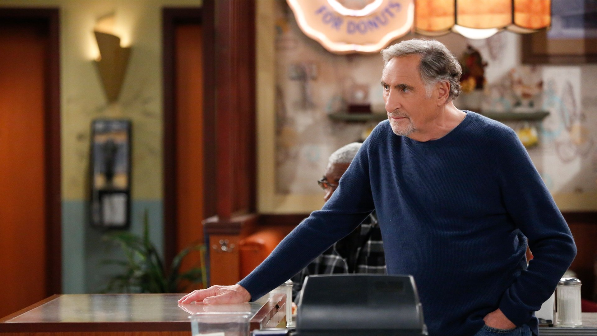 Superior Donuts 2017  [S02E10] - Labor Pains