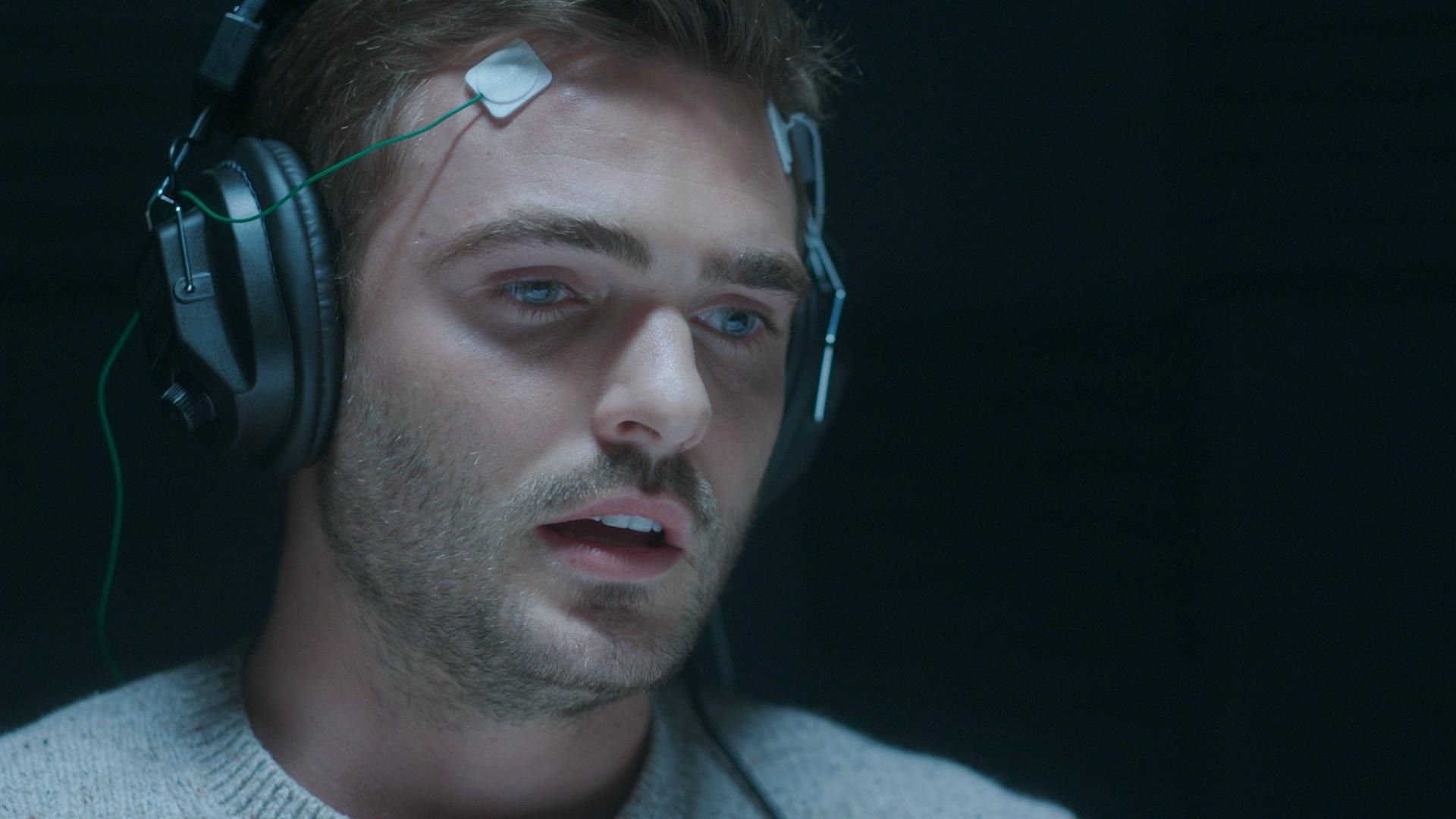 Siren 2019  [S02E11] - Mixed Signals