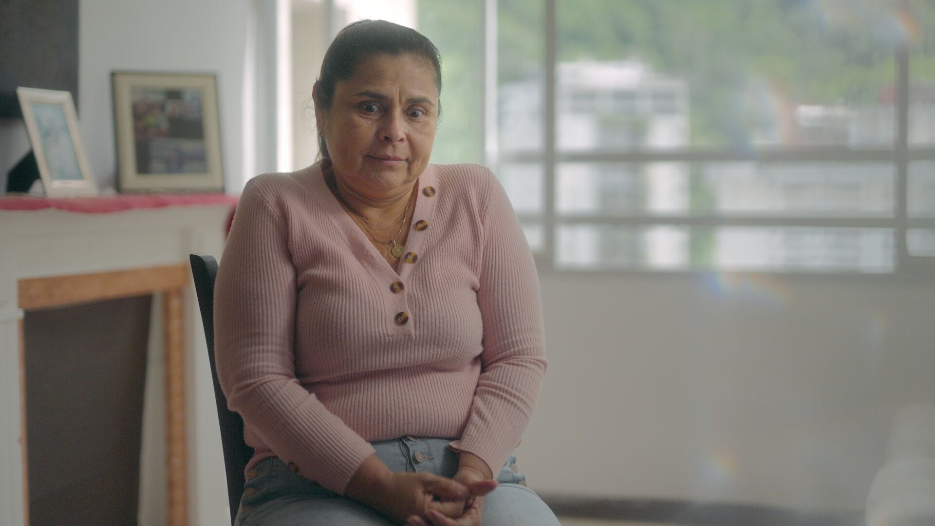 Caught in the Web: The Murders Behind Zona Divas 2024  [S01E01] - It's Not Easy Money