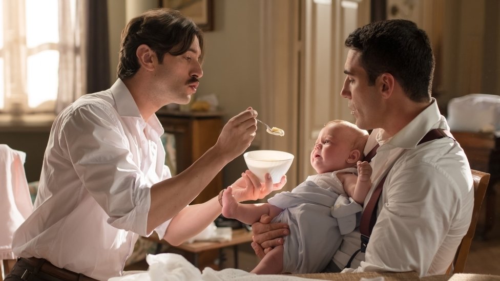 Velvet 2015  [S03E04] - Two Men and a Pacifier