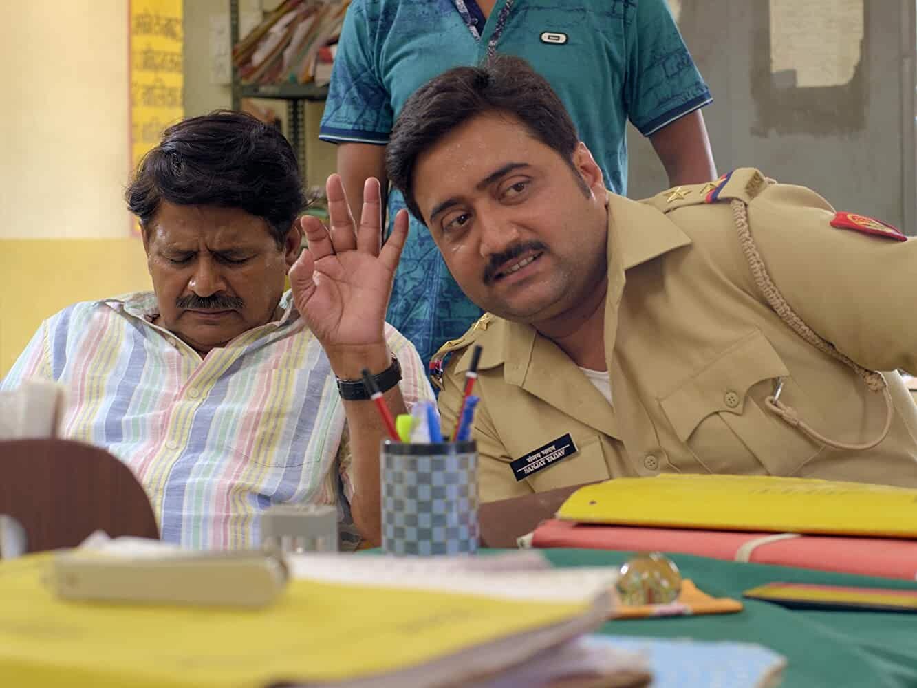 Panchayat 2020  [S01E05] - Computer Nahi Monitor
