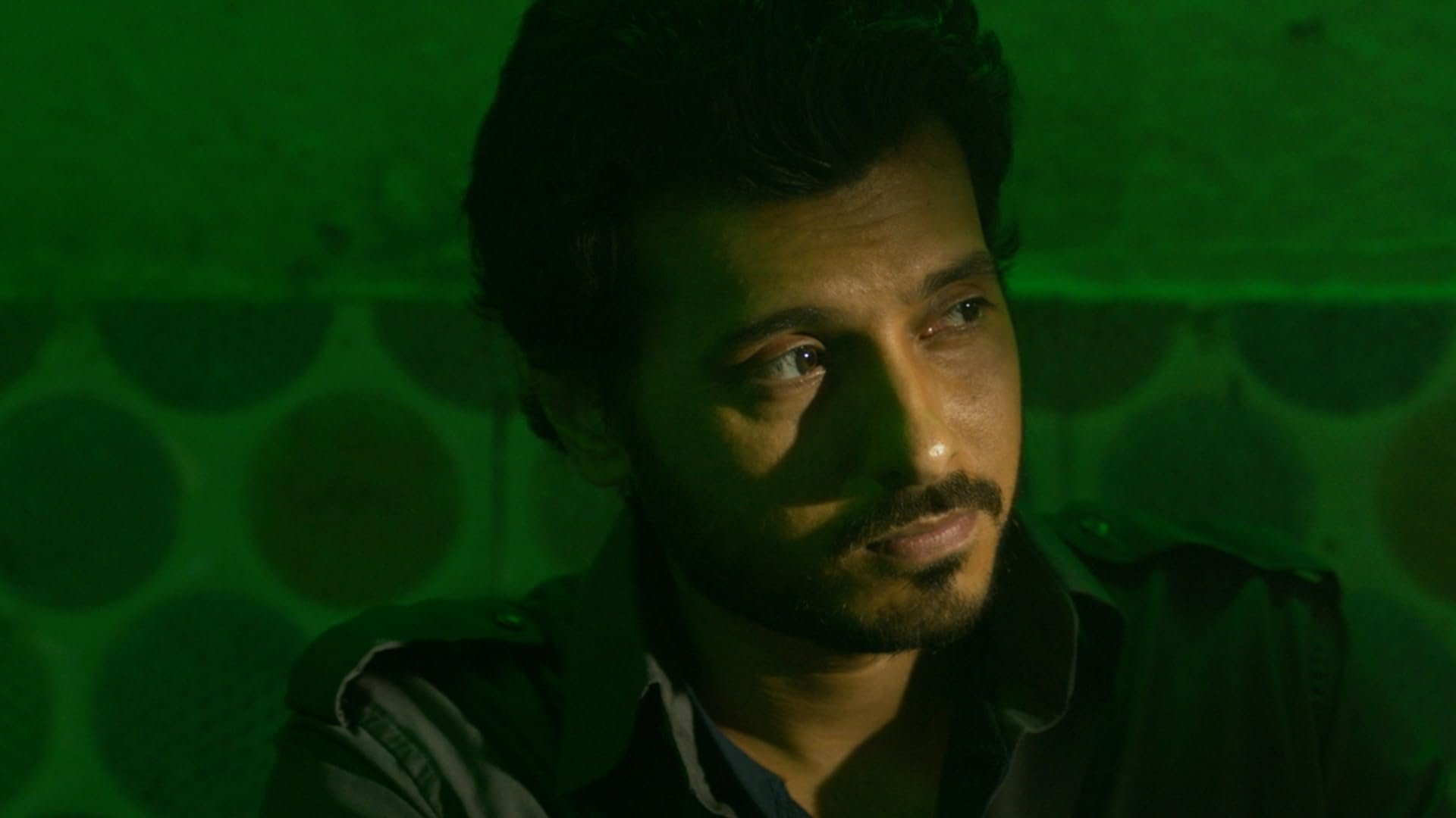 Mirzapur 2018  [S01E03] - WAFADAR