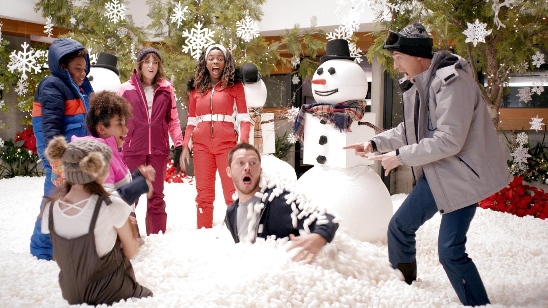 Home Economics 2022  [S03E10] - Santa Suit Rental, $25 Per Day