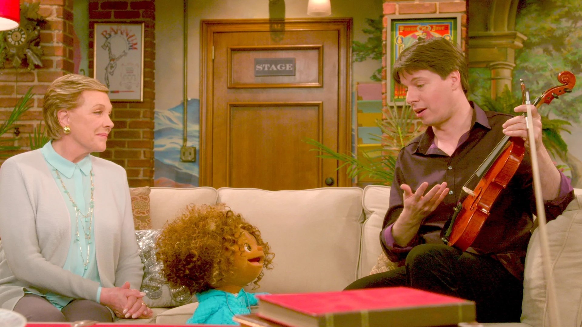 Julie's Greenroom 2017  [S01E08] - Quacktice Makes Perfect