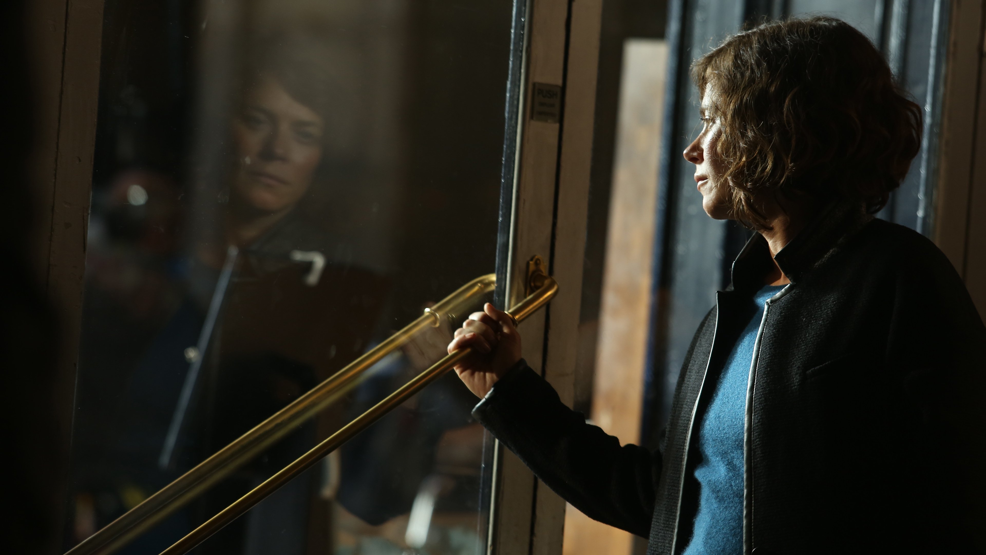 American Odyssey 2015  [S01E13] - Real World