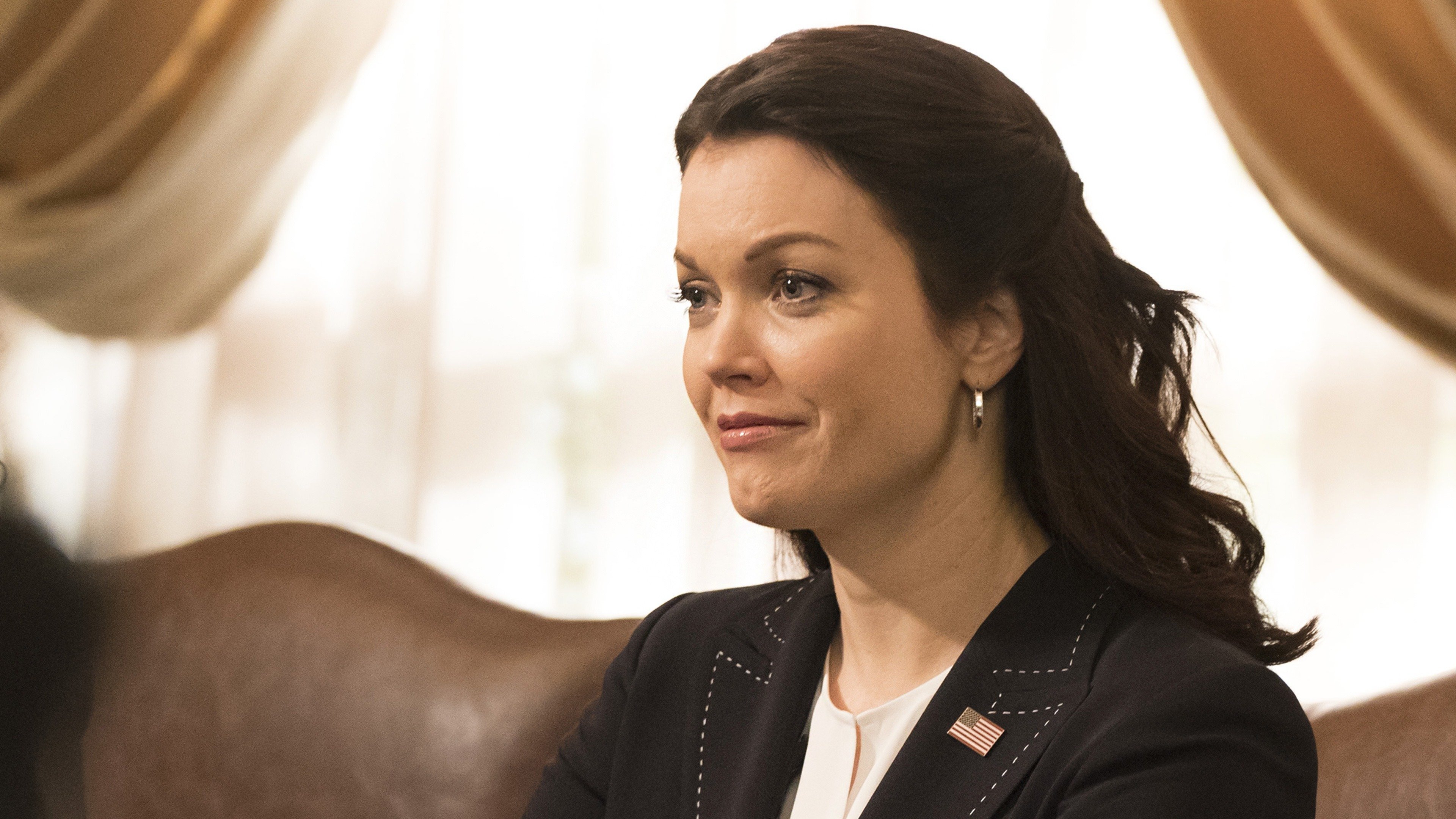 Scandal 2017  [S07E17] - Standing in the Sun