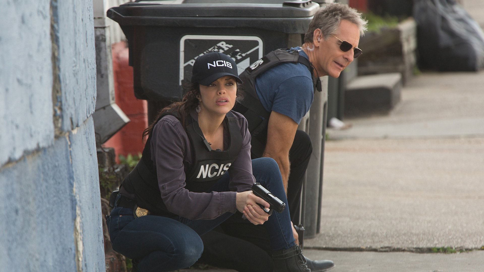 NCIS: New Orleans 2016  [S03E18] - Slay the Dragon