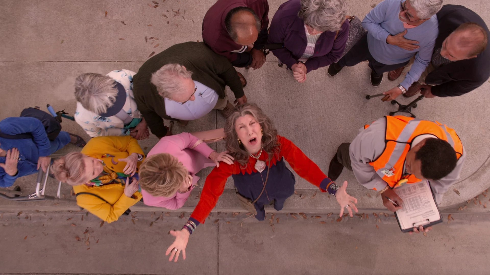 Grace and Frankie 2019  [S05E04] - The Crosswalk