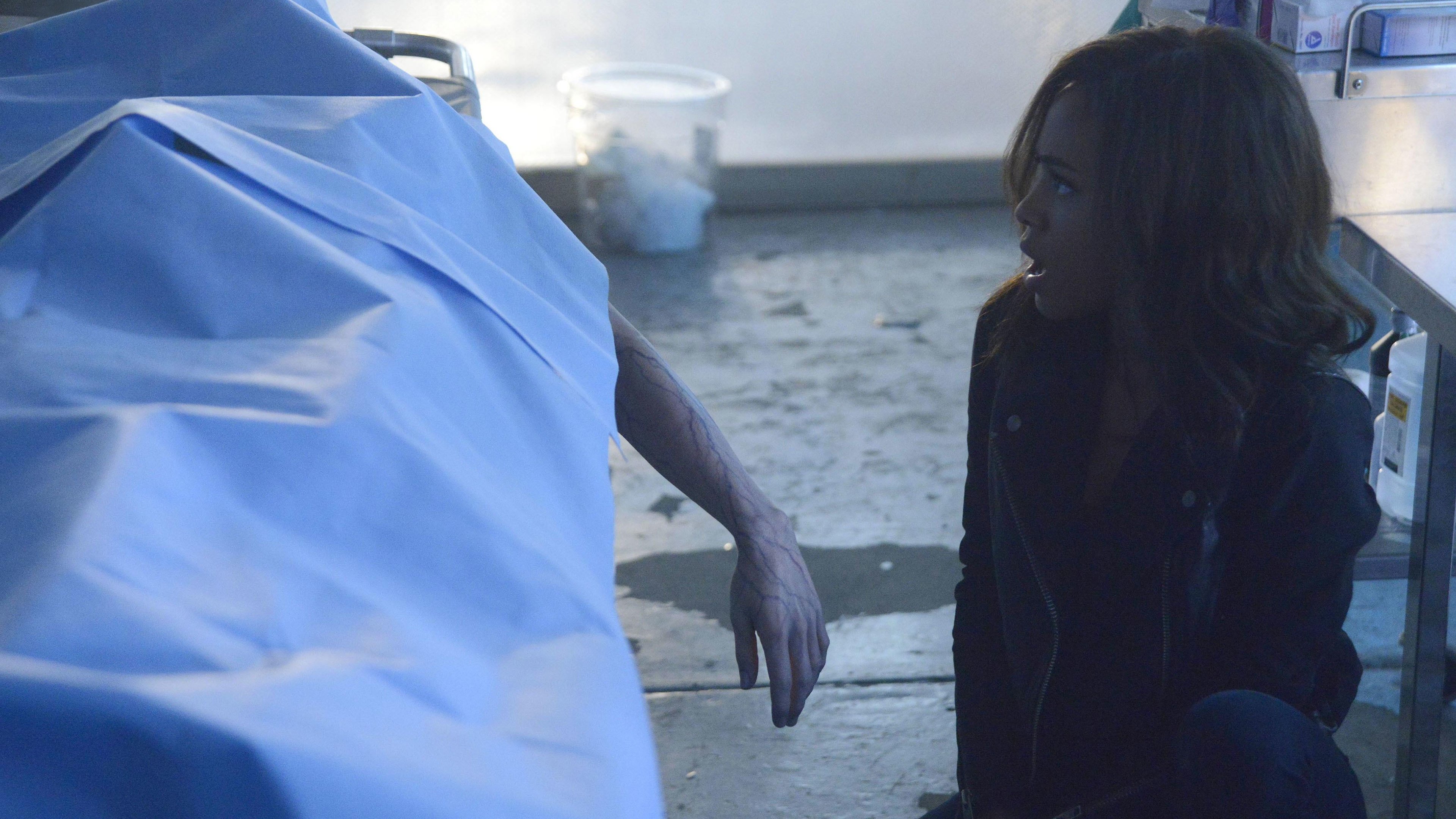 Sleepy Hollow 2014  [S02E07] - Deliverance