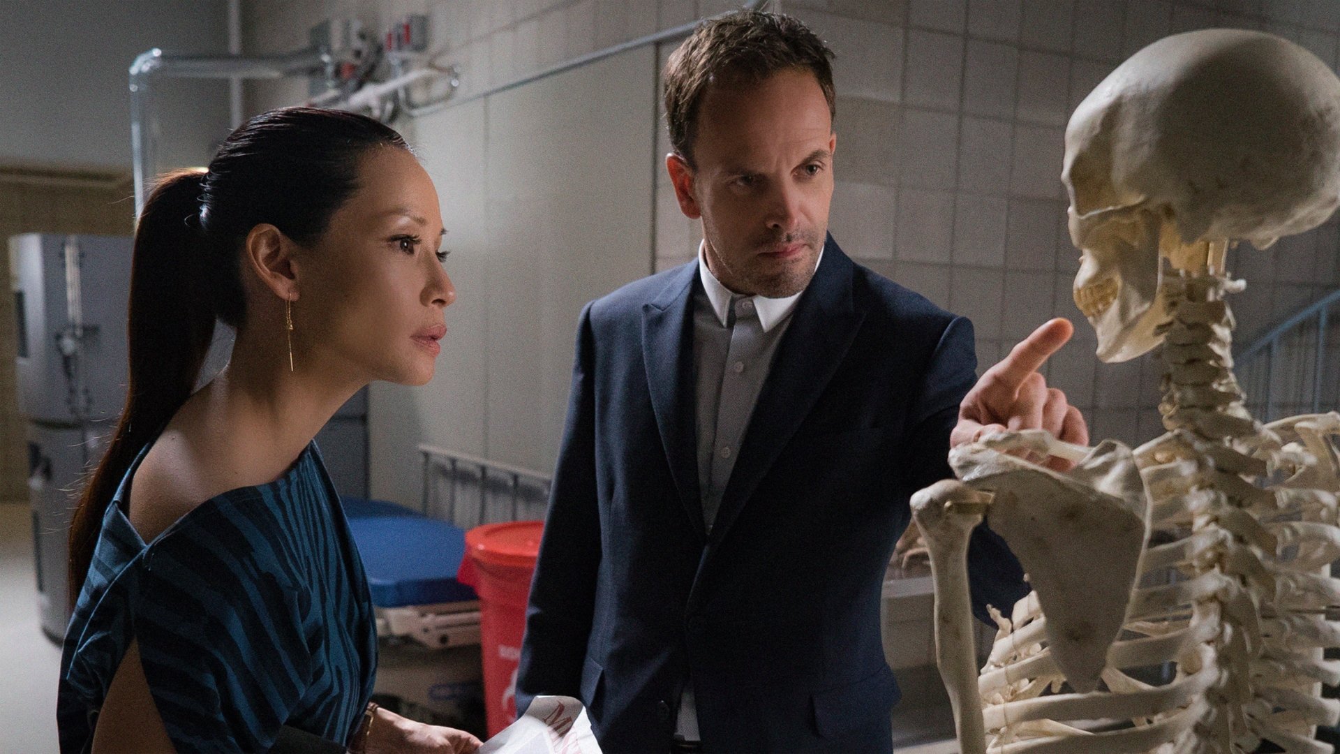 Elementary 2015  [S04E04] - All My Exes Live in Essex