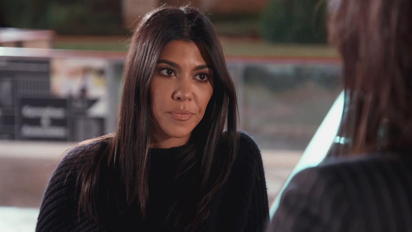 Keeping Up with the Kardashians 2018  [S15E04] - The Nightmare Before Christmas