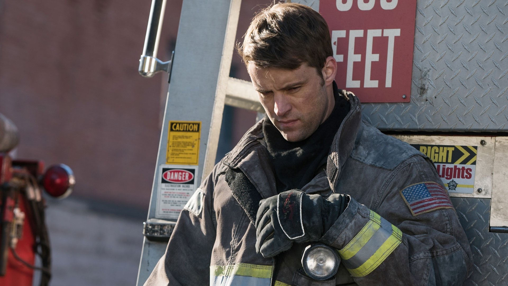 Chicago Fire 2016  [S05E11] - Who Lives and Who Dies