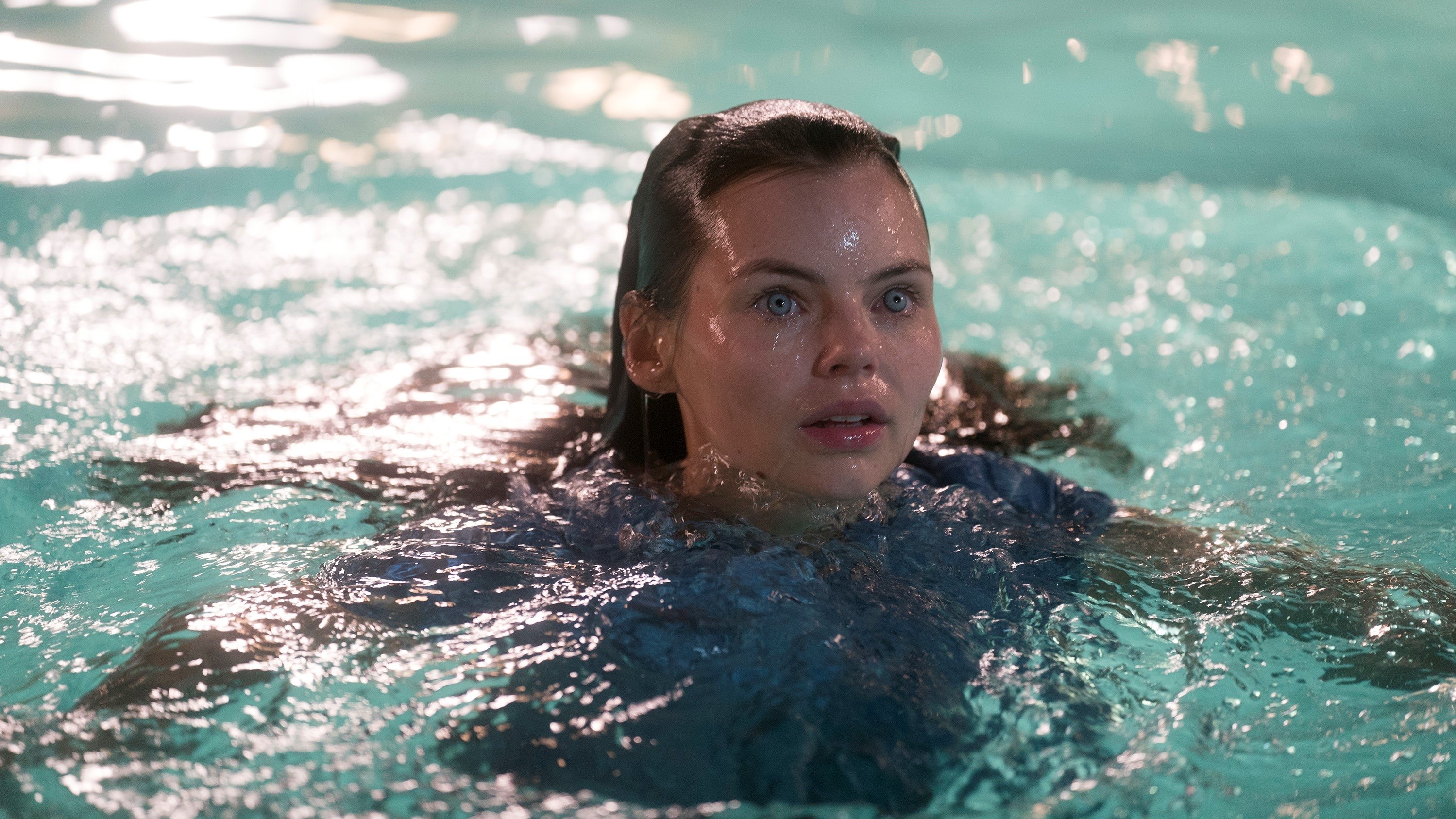 Siren 2018  [S01E03] - Interview with a Mermaid