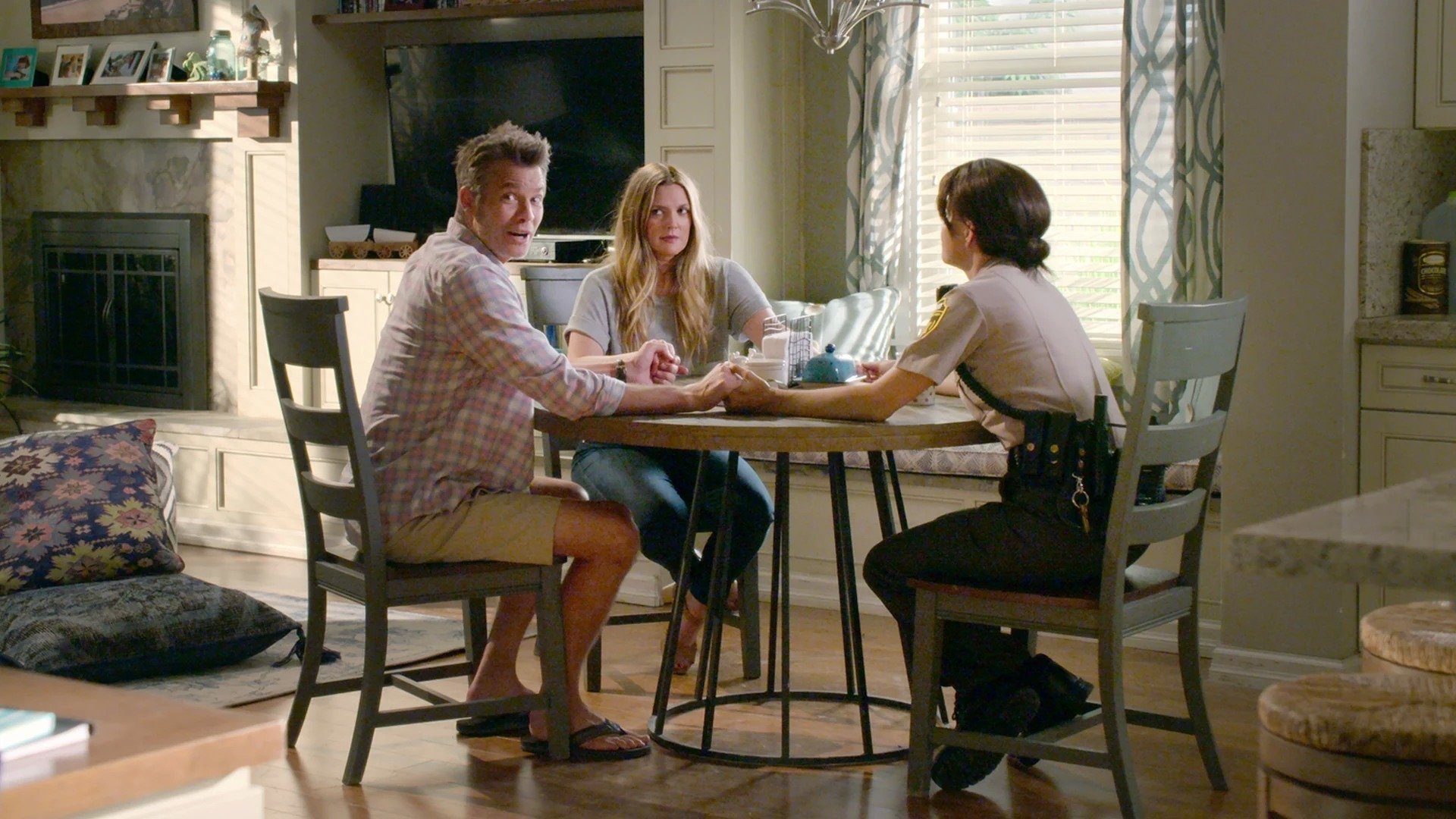 Santa Clarita Diet 2017  [S01E07] - Strange or Just Inconsiderate?