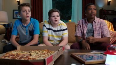 Kirby Buckets 2015  [S02E05] - War and Pizza