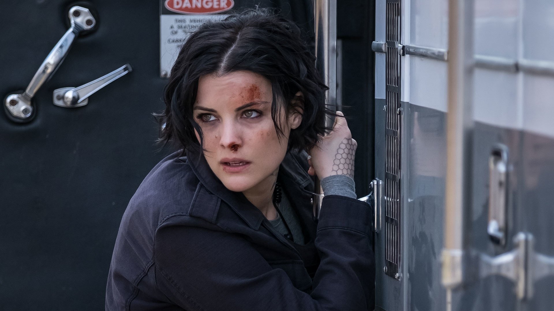 Blindspot 2016  [S02E22] - Lepers Repel