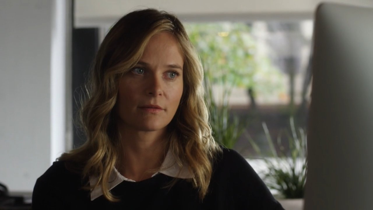 You Me Her 2016  [S01E02] - Can You be Cool?