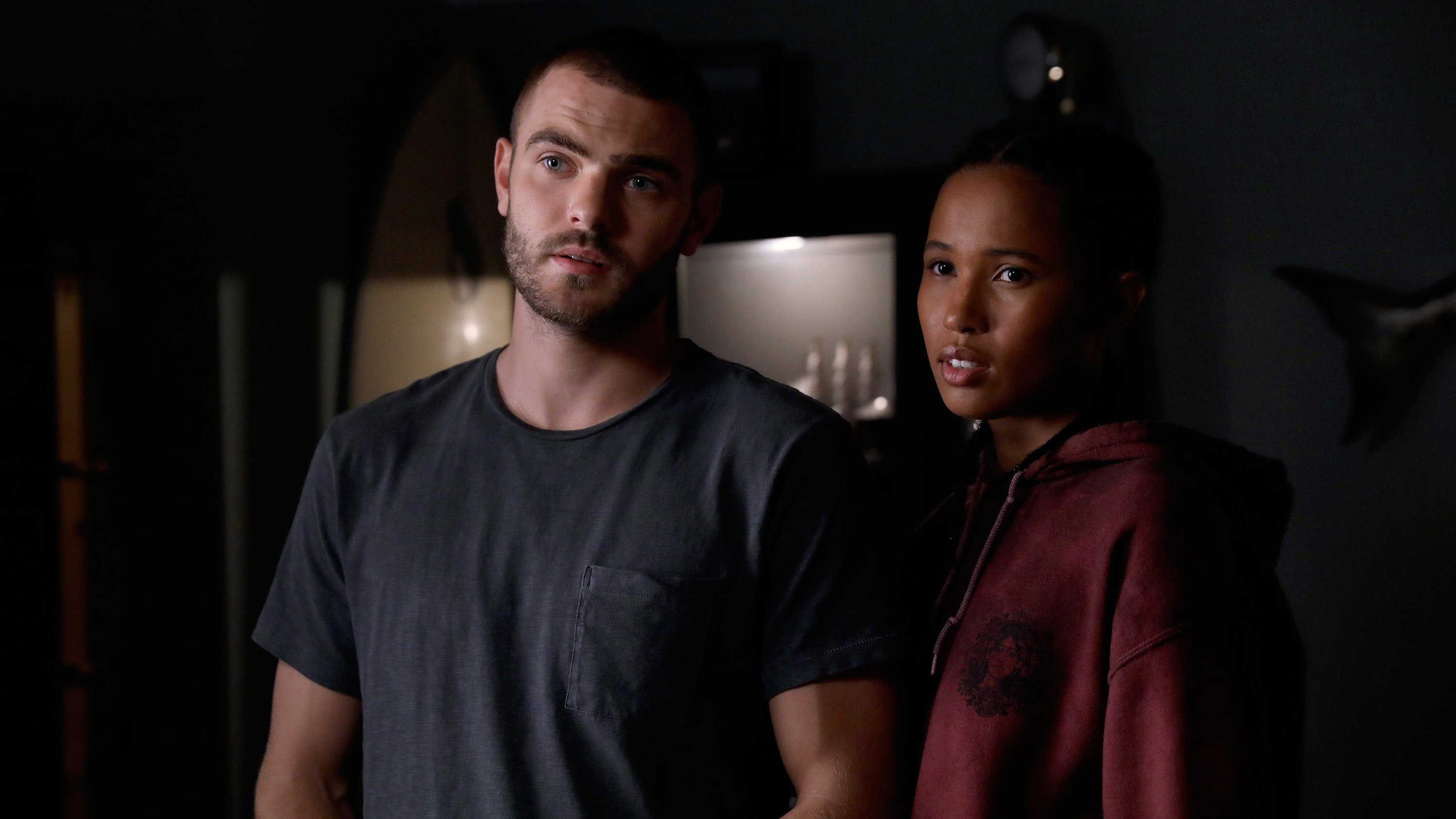 Siren 2018  [S01E05] - Curse of the Starving Class