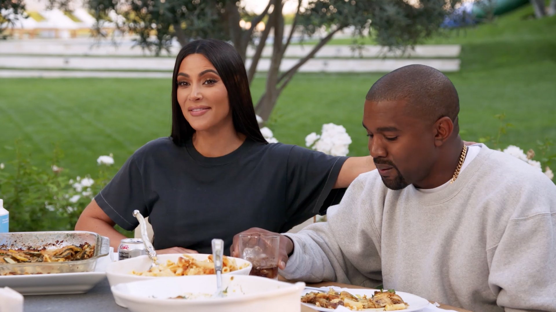 Keeping Up with the Kardashians 2019  [S16E01] - Chicago Loyalty