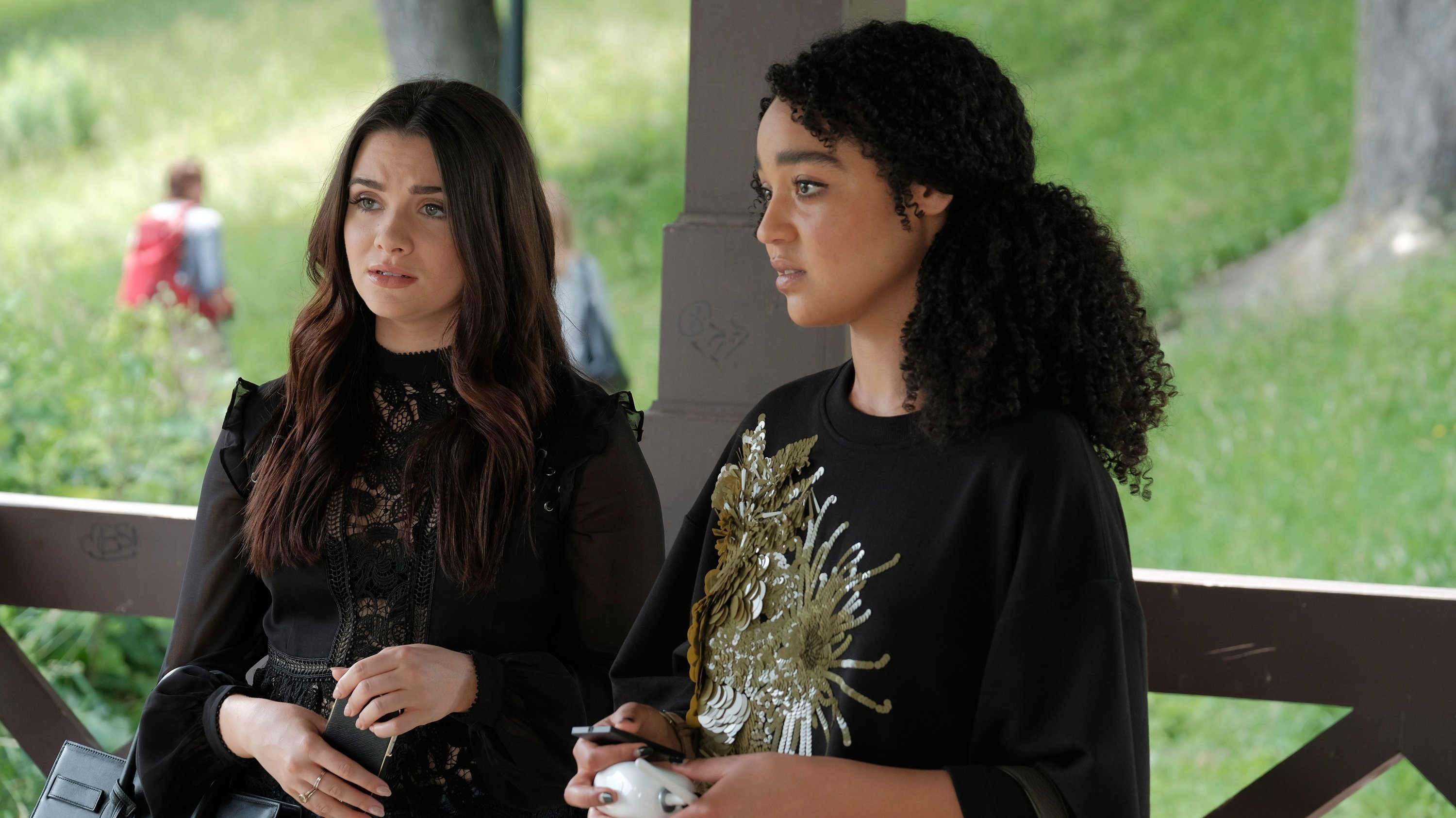 The Bold Type 2017  [S01E10] - Carry the Weight