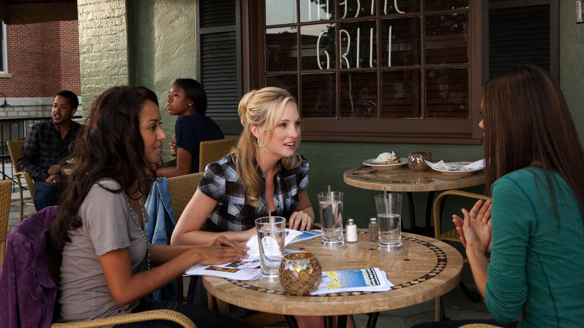 The Vampire Diaries 2009  [S01E02] - The Night of the Comet