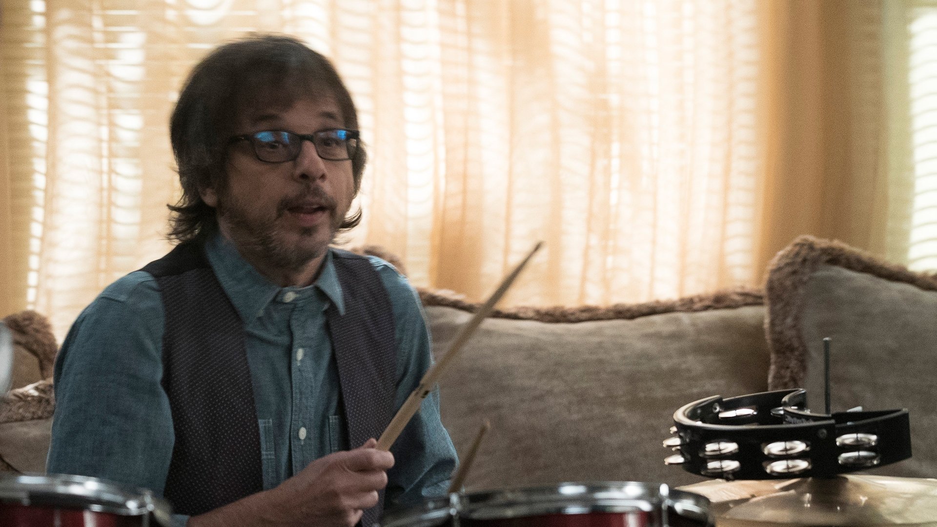 Speechless 2018  [S03E11] - H– HEY, YOU