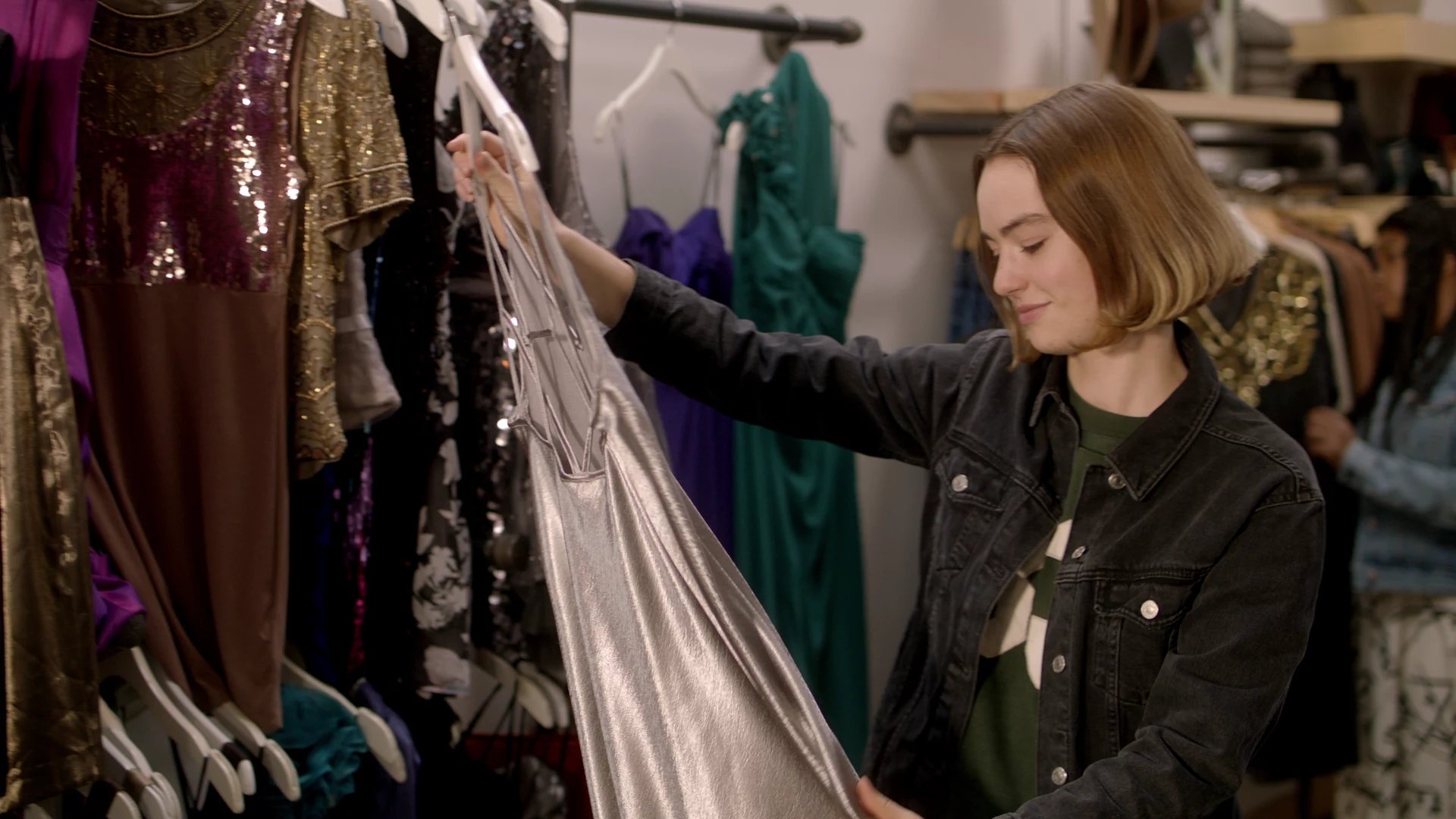 Atypical 2017  [S01E06] - The D-Train to Bone Town