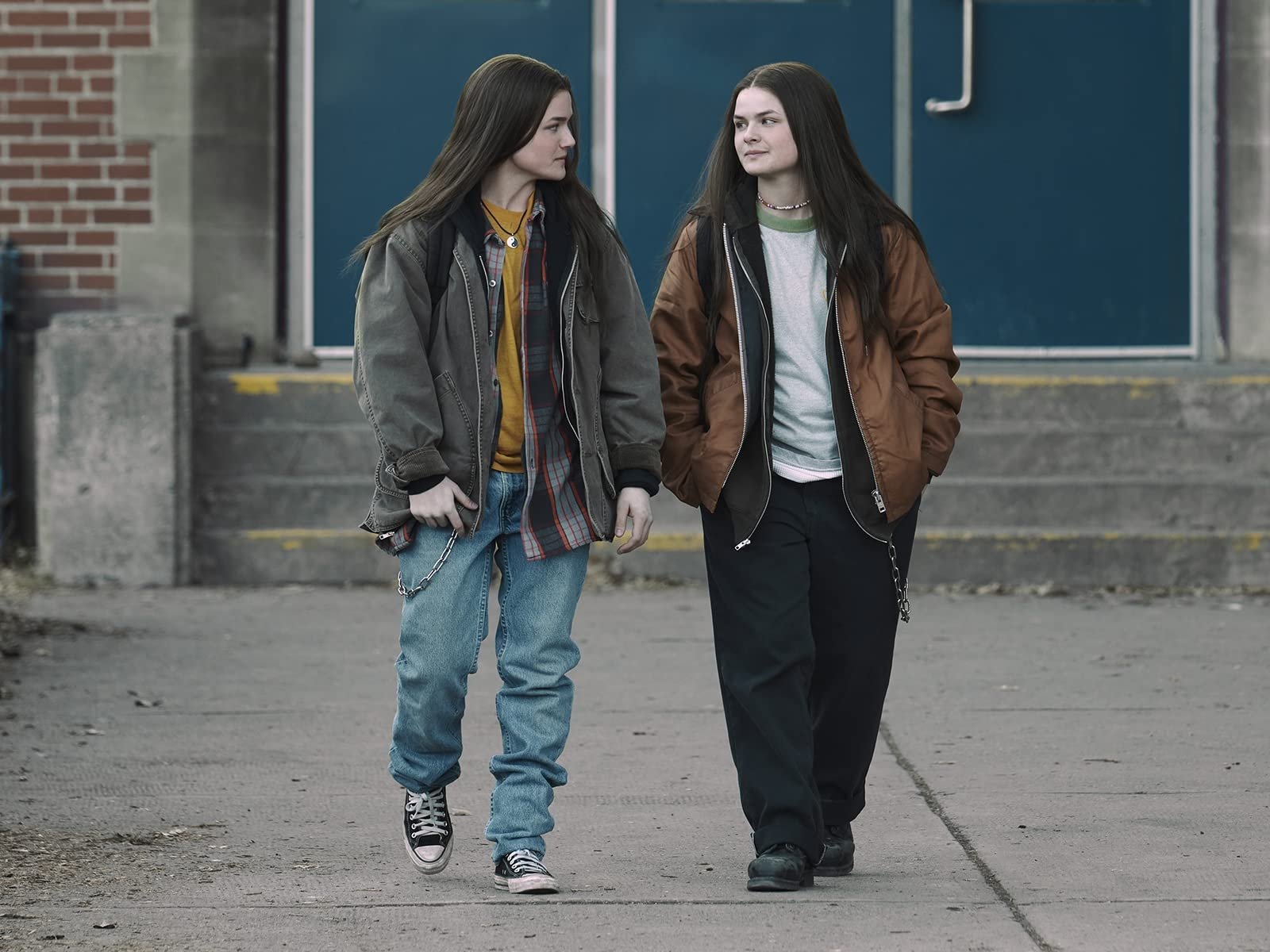 High School 2022  [S01E01] - I Bet It Stung