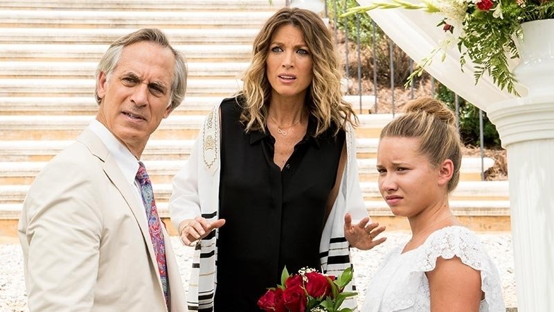 The Detour 2016  [S01E06] - The Wedding