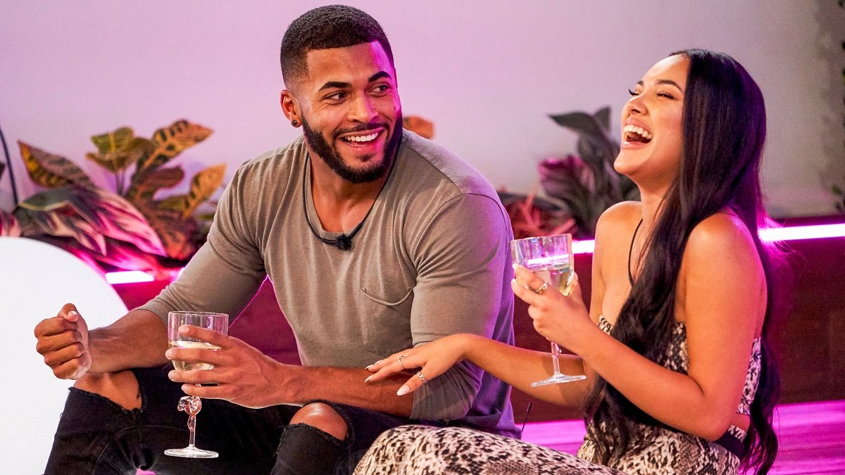Love Island 2020  [S02E01] - Episode 1