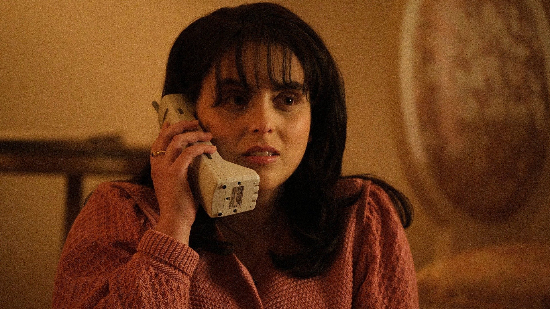 American Crime Story 2021  [S03E04] - The Telephone Hour