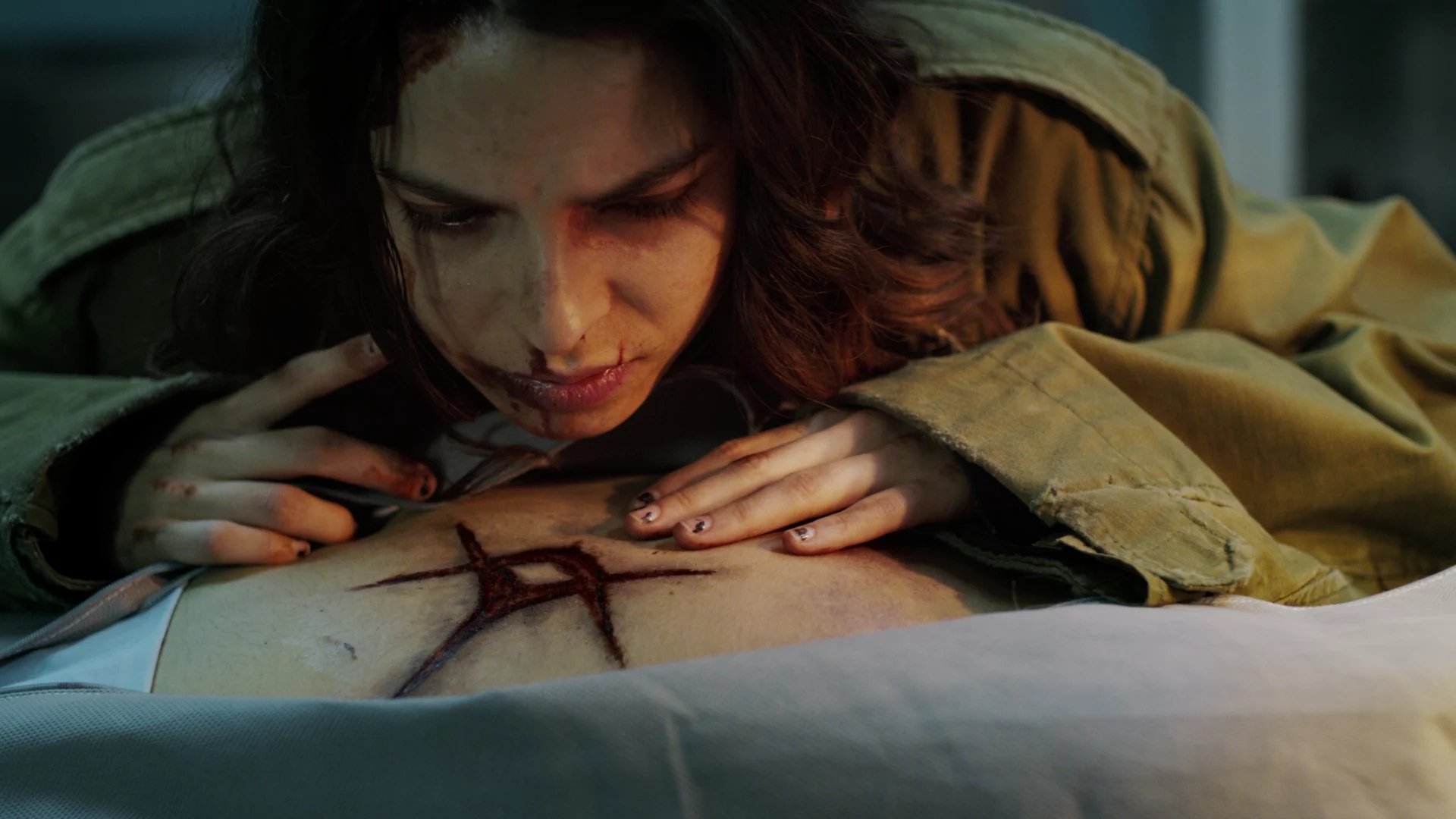 Diablero 2018  [S01E02] - Leg of a Dog, Heart of a Chicken