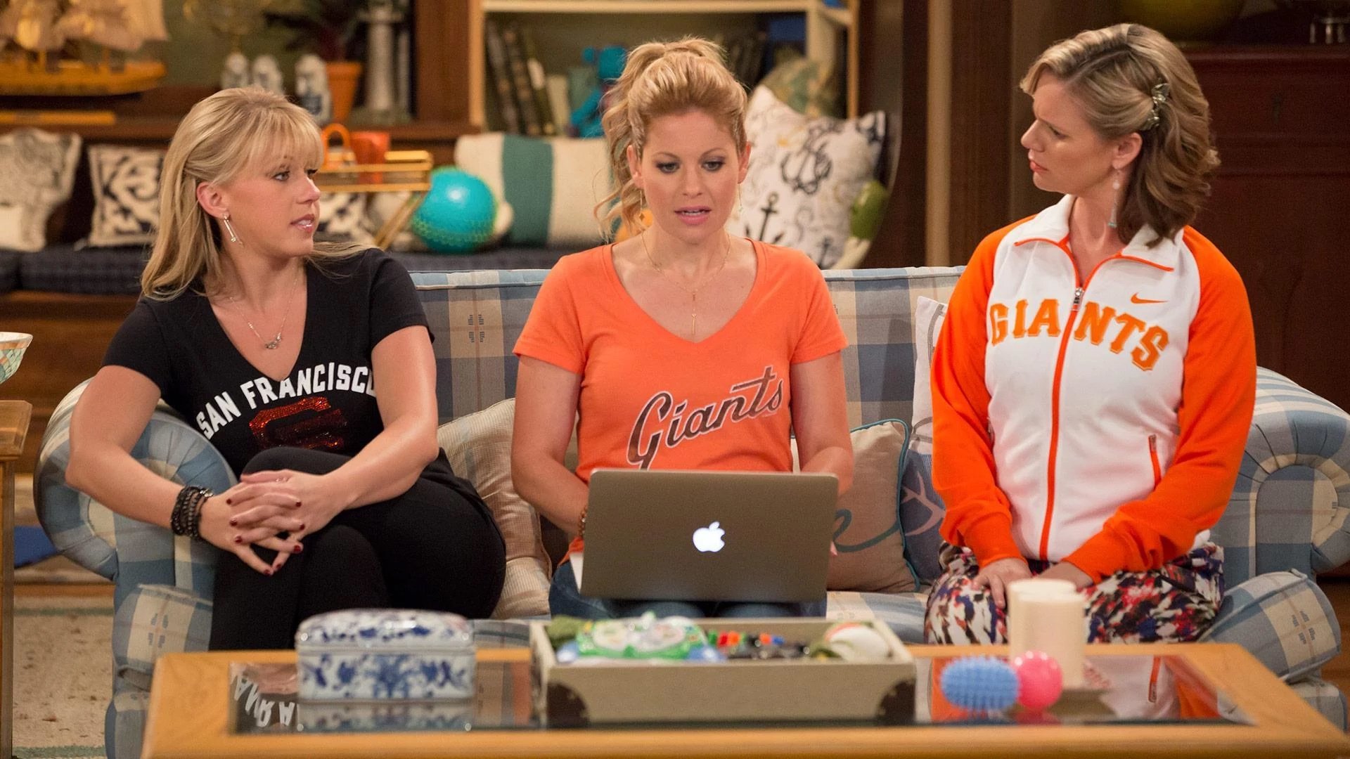 Fuller House 2016  [S01E10] - A Giant Leap