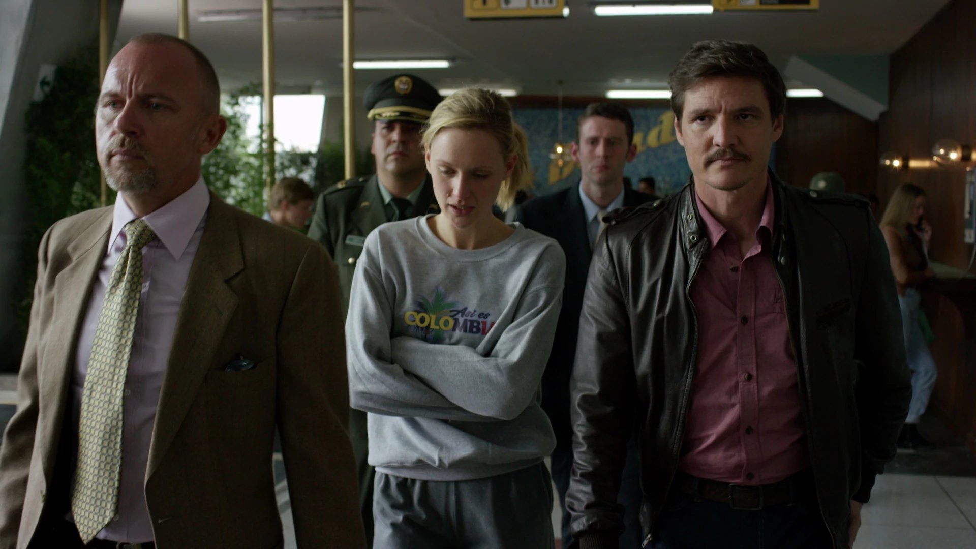 Narcos 2017  [S03E08] - Convivir