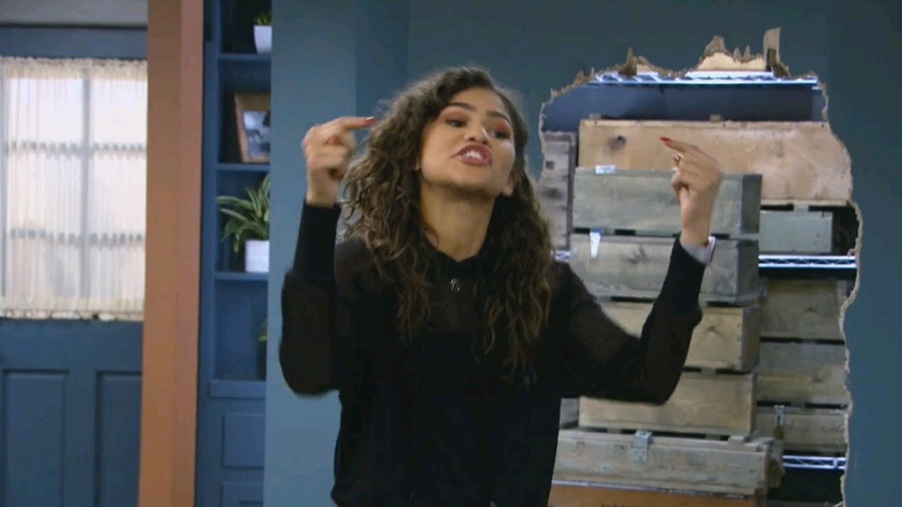 K.C. Undercover 2017  [S03E20] - The Domino Effect