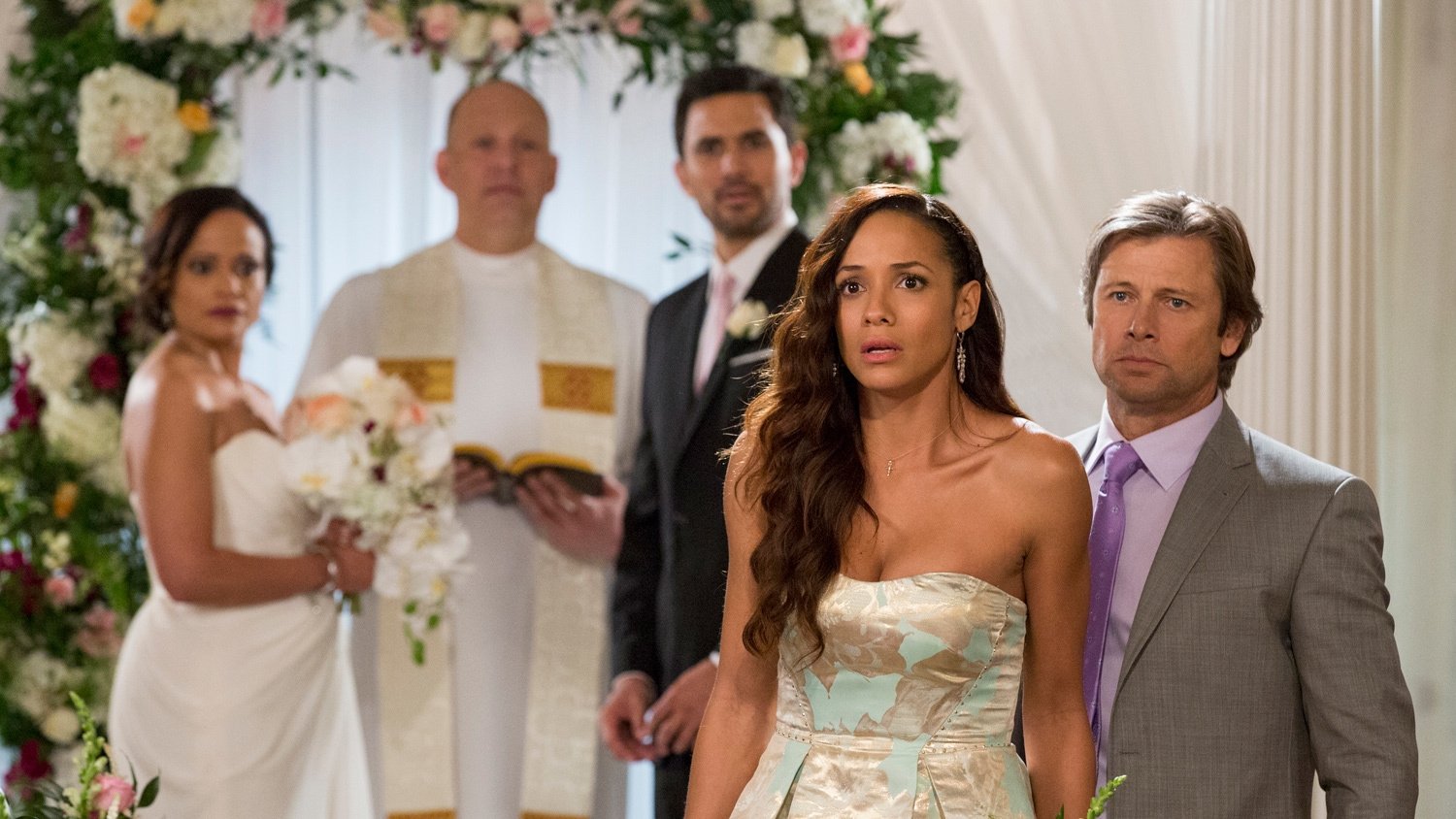 Devious Maids 2015  [S03E03] - The Awful Truth