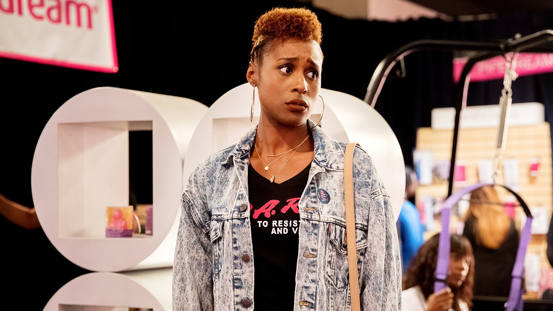Insecure 2017  [S02E06] - Hella Blows