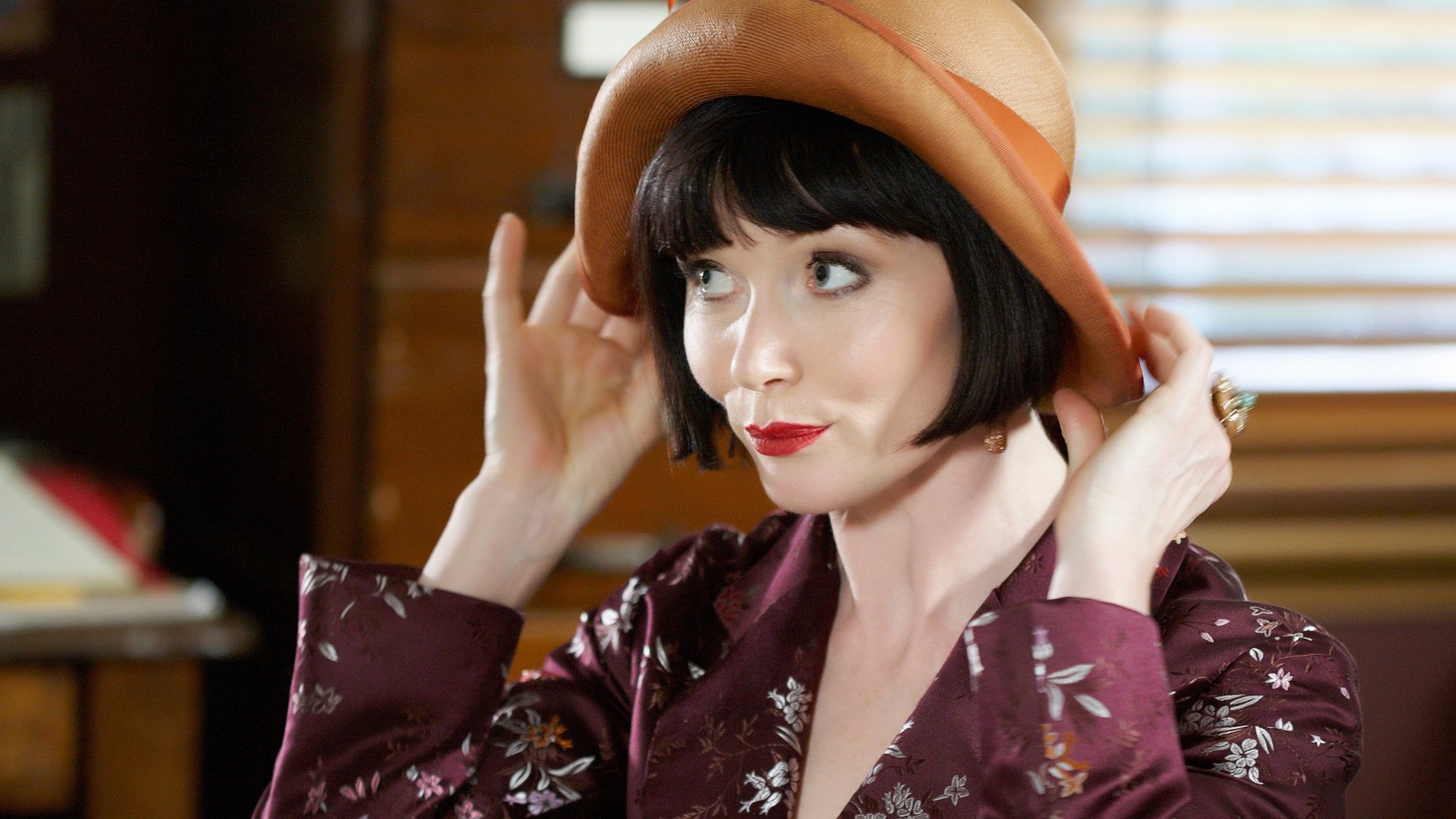 Miss Fisher's Murder Mysteries 2012  [S01E08] - Away with the Fairies