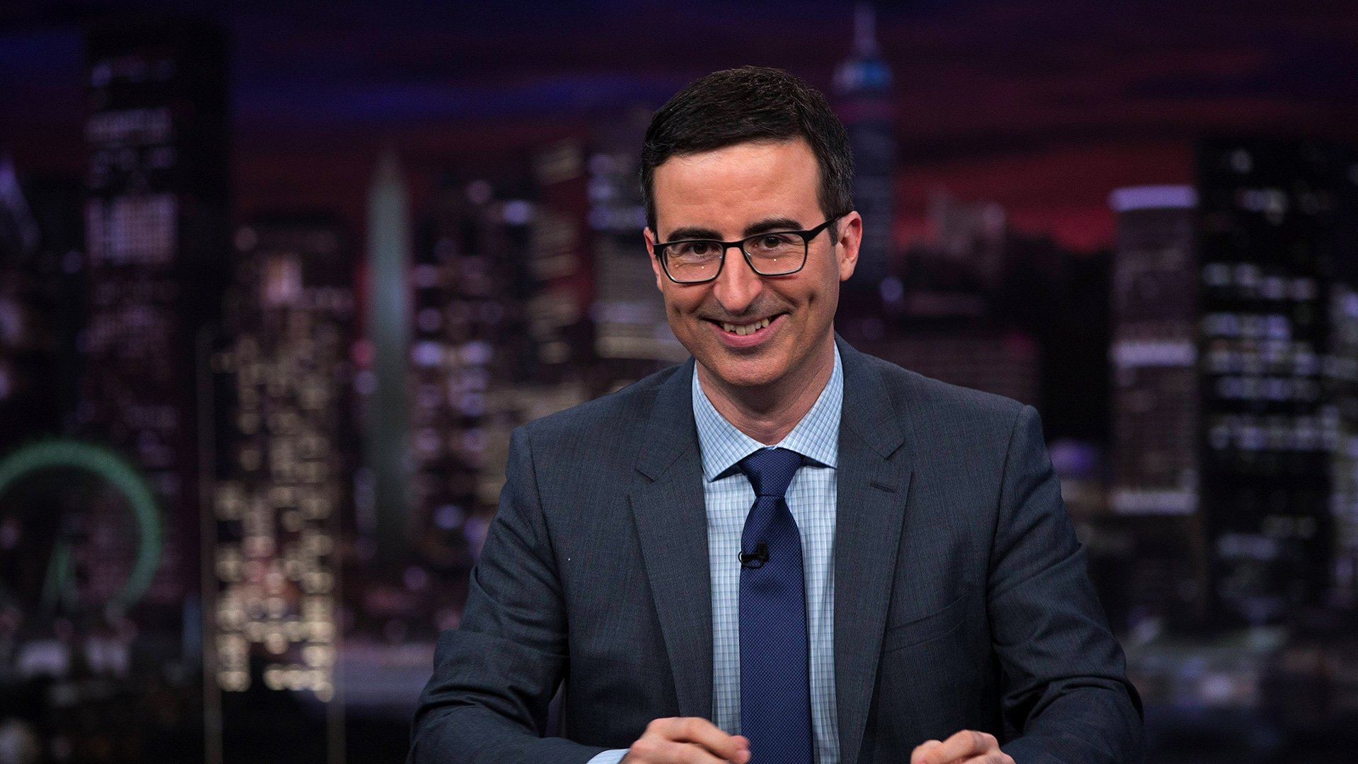 Last Week Tonight with John Oliver 2014  [S01E12] - Nuclear Weapons and the United States