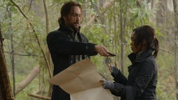 Sleepy Hollow 2013  [S01E12] - The Indispensable Man