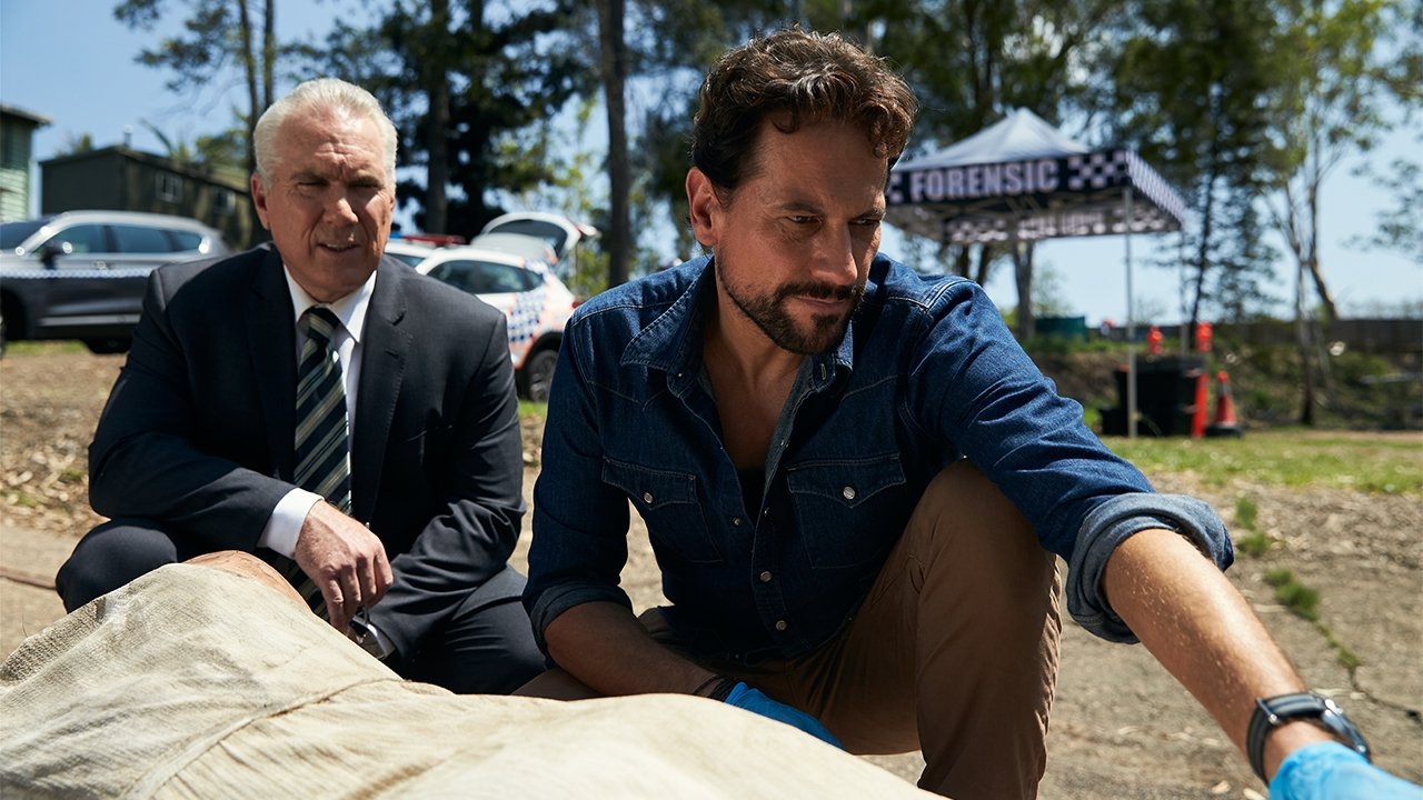 Harrow 2021  [S03E03] - Tarde Venientibus Ossa