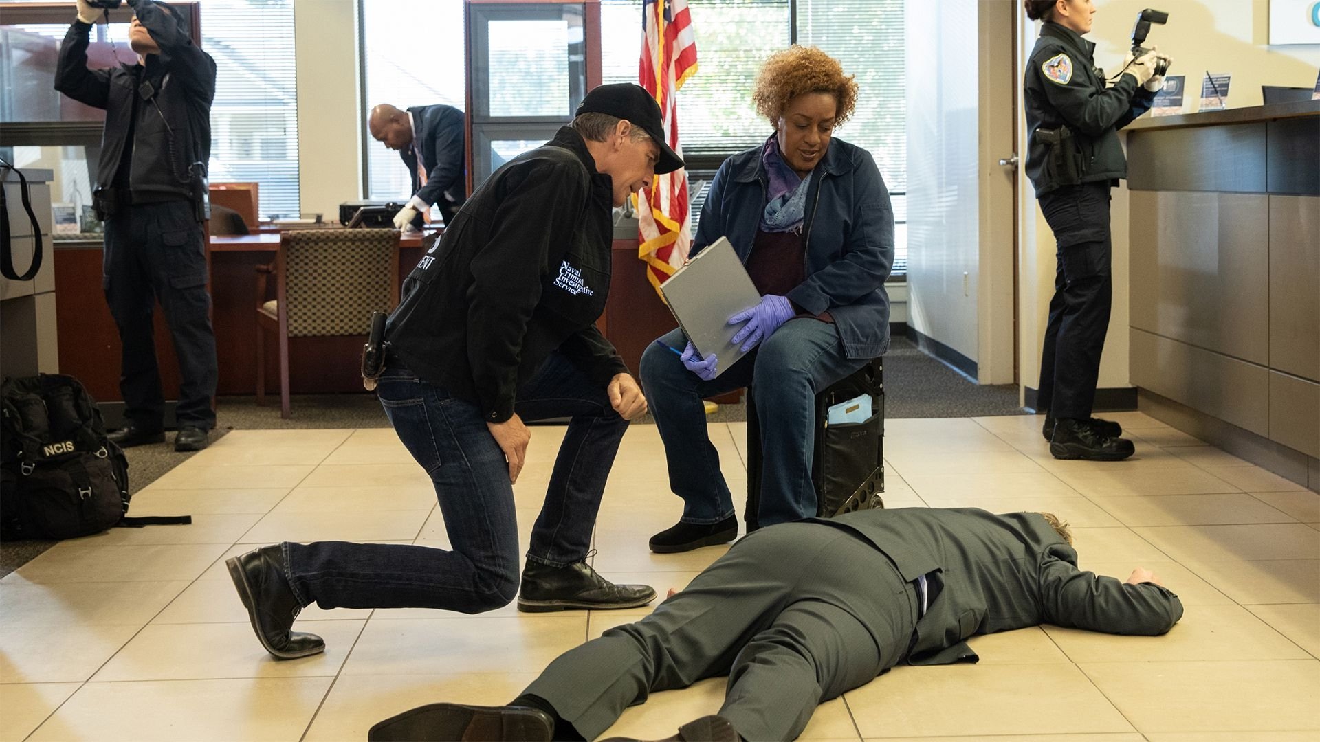 NCIS: New Orleans 2018  [S05E12] - Desperate Navy Wives