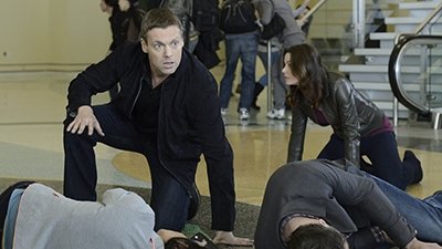 Saving Hope 2013  [S02E01] - I Watch Death