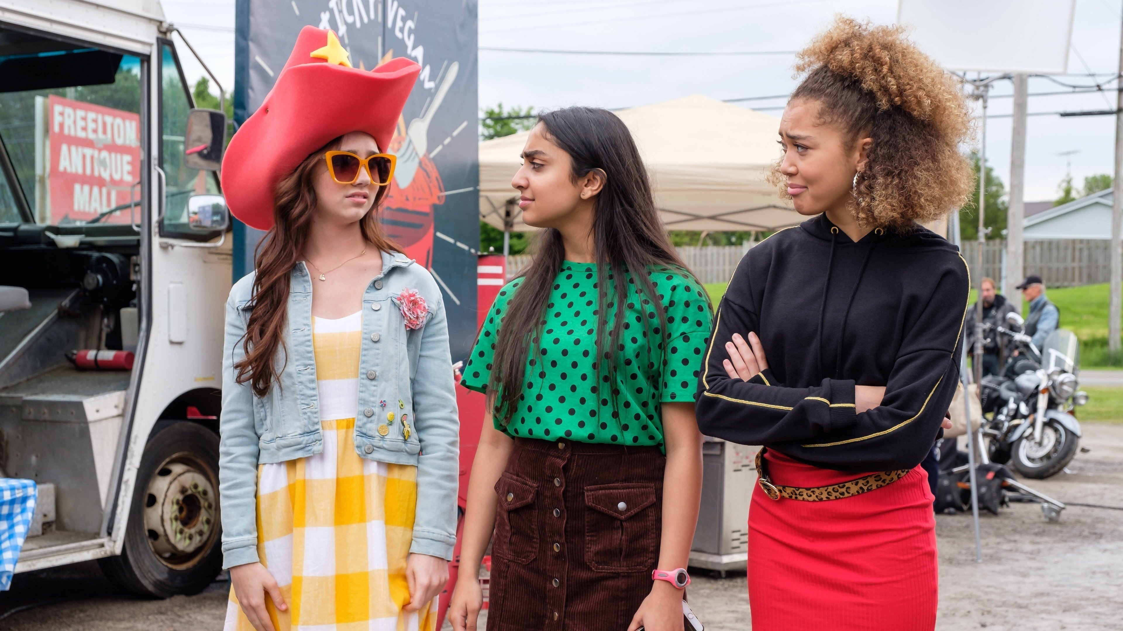 Holly Hobbie 2019  [S02E03] - The Salty Songstress