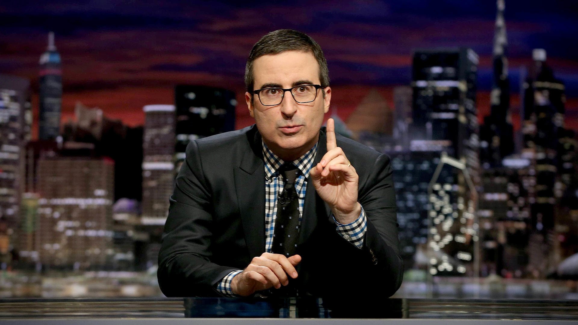 Last Week Tonight with John Oliver 2016  [S03E12] - 911
