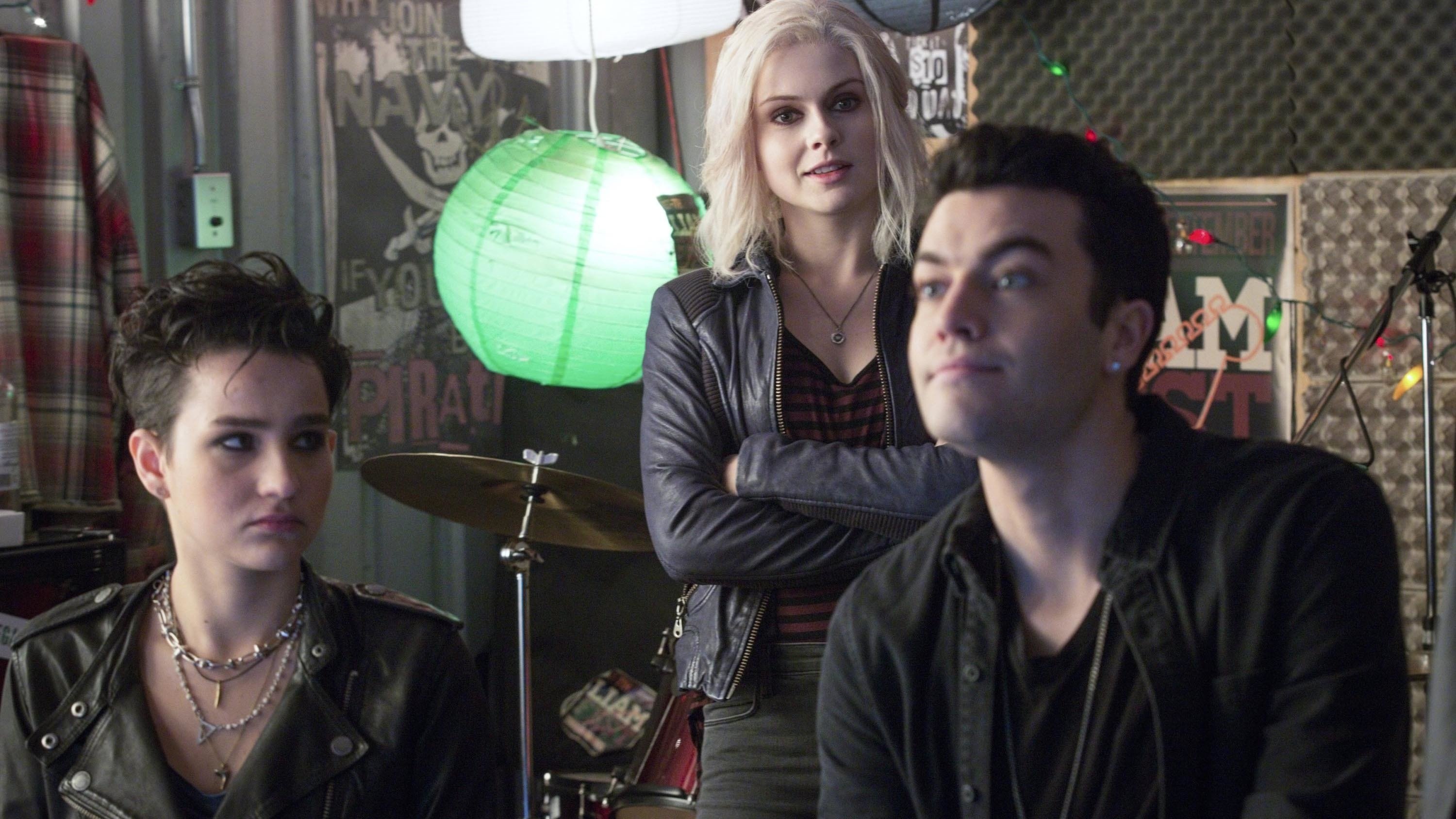 iZombie 2015  [S01E12] - Dead Rat, Live Rat, Brown Rat, White Rat