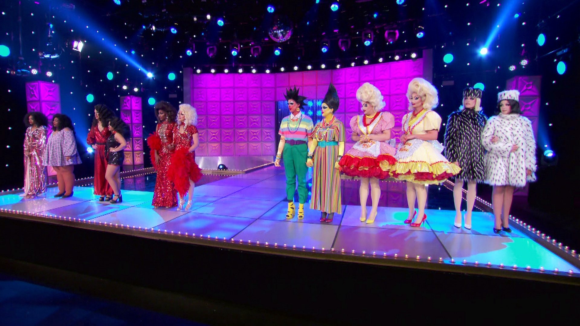 RuPaul's Drag Race 2020  [S12E10] - Superfan Makeover
