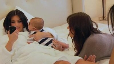 Keeping Up with the Kardashians 2010  [S05E01] - Kim's House Party