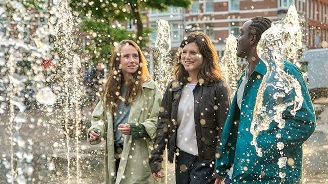 Modern Love Amsterdam 2022  [S01E05] - The Genie Out of the Bottle